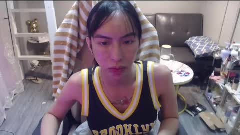 ELYSE A SIMPLE GIRL online show from 05/04/26, 03:52