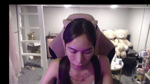 ELYSE A SIMPLE GIRL online show from 05/08/26, 11:04