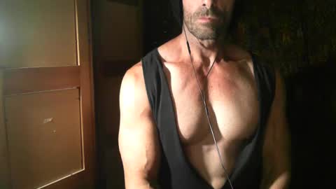 Snapshot of monsterdildos chatting on 12/14/24, 10:45 monsterdildos online show from 12/14/24, 10:45