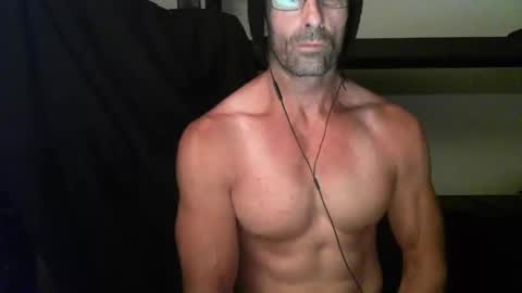 Snapshot of monsterdildos chatting on 01/03/25, 04:00 monsterdildos online show from 01/03/25, 04:00