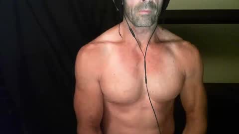 Snapshot of monsterdildos chatting on 01/08/25, 10:59 monsterdildos online show from 01/08/25, 10:59