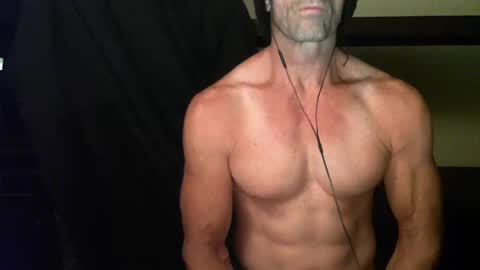 Snapshot of monsterdildos chatting on 01/10/25, 10:50 monsterdildos online show from 01/10/25, 10:50