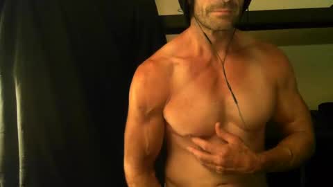 Snapshot of monsterdildos chatting on 01/17/25, 08:02 monsterdildos online show from 01/17/25, 08:02