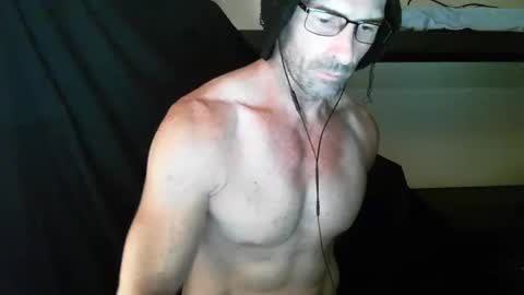 Snapshot of monsterdildos chatting on 02/03/25, 04:35 monsterdildos online show from 02/03/25, 04:35