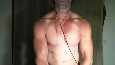 Snapshot of monsterdildos chatting on 10/20/25, 09:54 monsterdildos online show from 10/20/25, 09:54