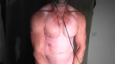 Snapshot of monsterdildos chatting on 10/26/25, 10:32 monsterdildos online show from 10/26/25, 10:32