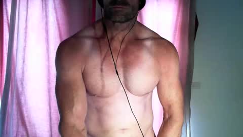 Snapshot of monsterdildos chatting on 10/27/25, 02:48 monsterdildos online show from 10/27/25, 02:48