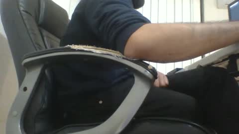 Snapshot of monsterr2209 chatting on 10/26/25, 12:44 monsterr2209 online show from 10/26/25, 12:44