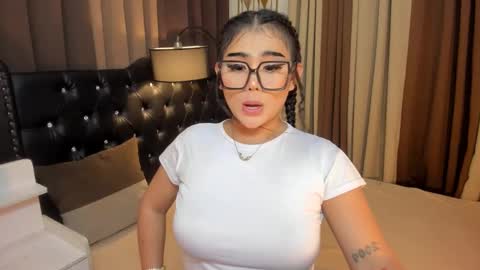 Snapshot of monstrouscockdivaontop chatting on 02/19/25, 07:59 Ruthie online show from 02/19/25, 07:59