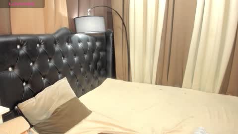 Snapshot of monstrouscockdivaontop chatting on 09/29/25, 03:50 Ruthie online show from 09/29/25, 03:50