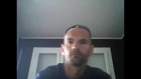 Snapshot of montmasse chatting on 04/24/26, 10:18 montmasse online show from 04/24/26, 10:18