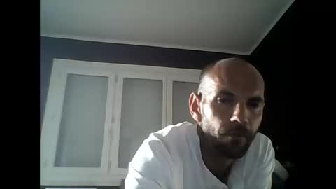 Snapshot of montmasse chatting on 05/08/26, 05:51 montmasse online show from 05/08/26, 05:51