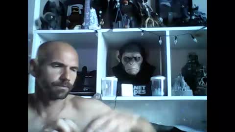 Snapshot of montmasse chatting on 05/22/26, 06:35 montmasse online show from 05/22/26, 06:35