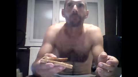 Snapshot of montmasse chatting on 05/29/26, 12:36 montmasse online show from 05/29/26, 12:36