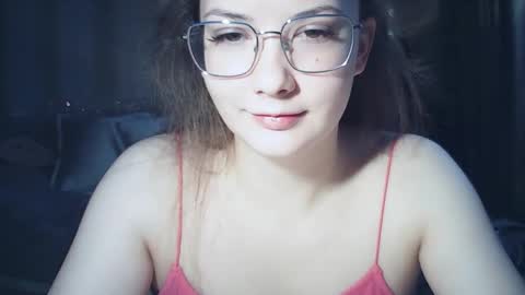 Snapshot of moodiemira chatting on 02/06/26, 01:14 moodiemira online show from 02/06/26, 01:14