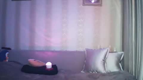 Snapshot of moodiemira chatting on 02/21/26, 07:37 moodiemira online show from 02/21/26, 07:37