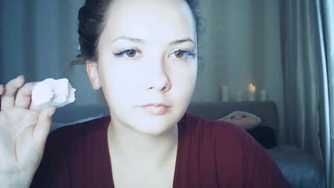 Snapshot of moodiemira chatting on 02/24/26, 01:31 moodiemira online show from 02/24/26, 01:31