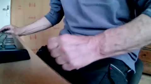 Snapshot of mookie2 chatting on 02/27/25, 05:04 mookie2 online show from 02/27/25, 05:04