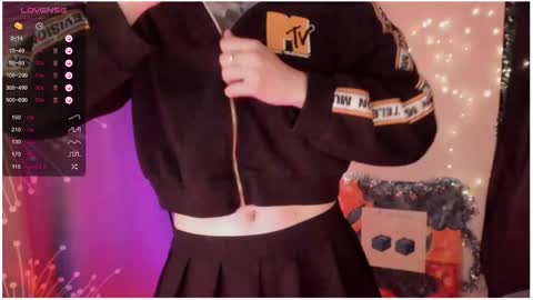 Roxy online show from 12/26/24, 08:21