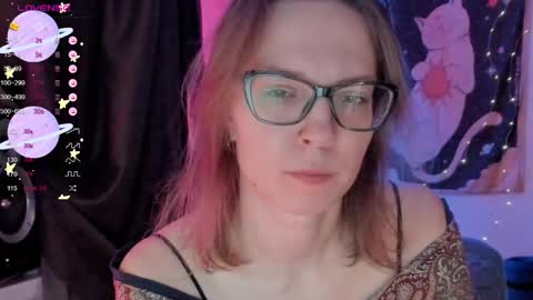 Roxy online show from 10/22/25, 08:19