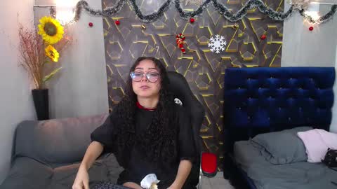 moon_and_fire_ online show from 01/16/26, 06:17