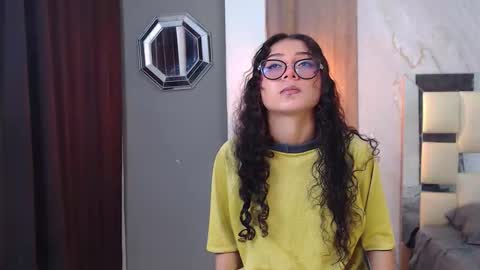 moon_and_fire_ online show from 03/16/26, 06:28