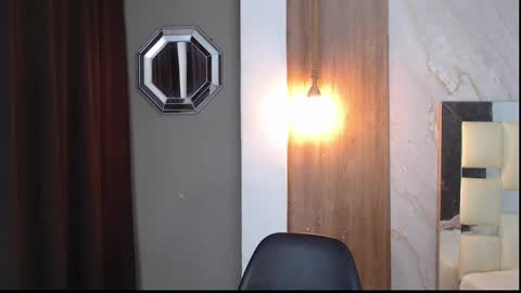 moon_and_fire_ online show from 04/25/26, 06:27