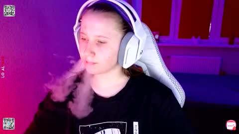 Lola online show from 03/22/26, 04:54