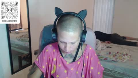 Snapshot of moon_cat85 chatting on 03/06/25, 03:35 Luna online show from 03/06/25, 03:35