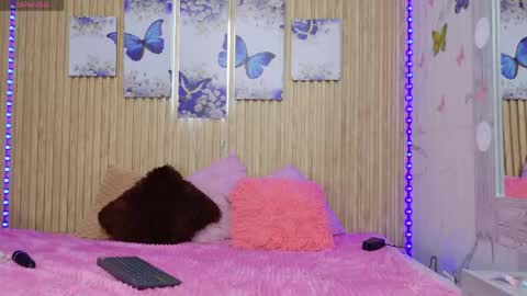 Moon online show from 04/23/26, 12:29