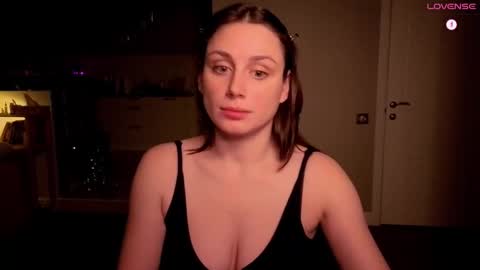 Luna  online show from 11/11/25, 09:48