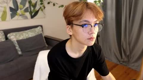 Felix and Maddy online show from 11/05/25, 07:36