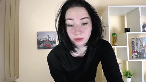 Snapshot of moon_foxy_ chatting on 12/02/24, 06:54 Diana online show from 12/02/24, 06:54