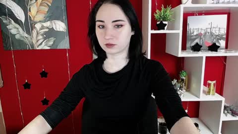 Snapshot of moon_foxy_ chatting on 12/08/24, 05:11 Diana online show from 12/08/24, 05:11