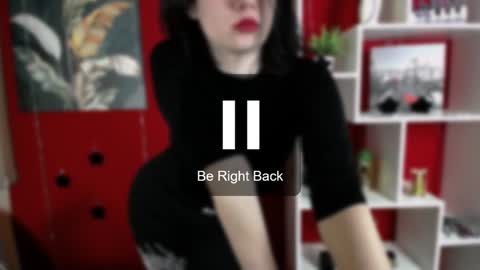 Snapshot of moon_foxy_ chatting on 12/10/24, 12:38 Diana online show from 12/10/24, 12:38