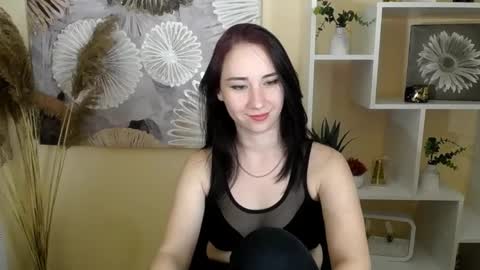 Snapshot of moon_foxy_ chatting on 10/08/25, 09:01 Diana online show from 10/08/25, 09:01