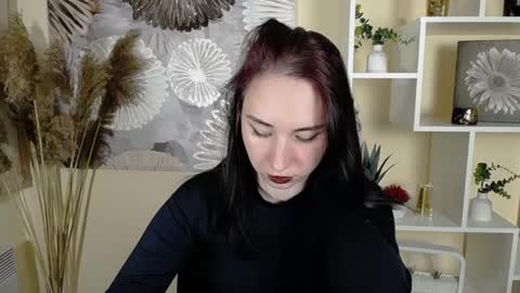 Snapshot of moon_foxy_ chatting on 10/16/25, 09:38 Diana online show from 10/16/25, 09:38