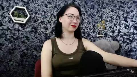 Diana online show from 05/12/26, 07:11
