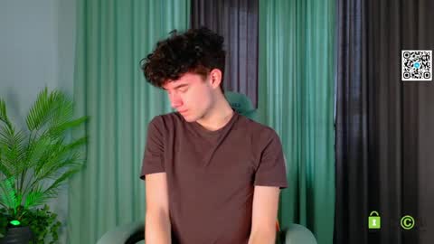 moon_gloww online show from 04/06/26, 02:53