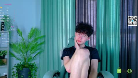 moon_gloww online show from 04/09/26, 05:18