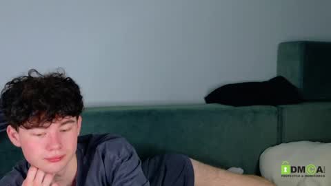 moon_gloww online show from 04/15/26, 05:58