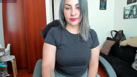 Luna online show from 04/03/26, 09:02