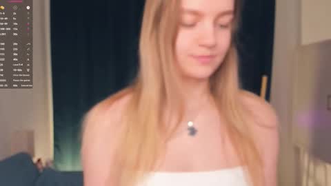 Snapshot of moon_puzzles chatting on 02/06/26, 07:50 moon_puzzles online show from 02/06/26, 07:50