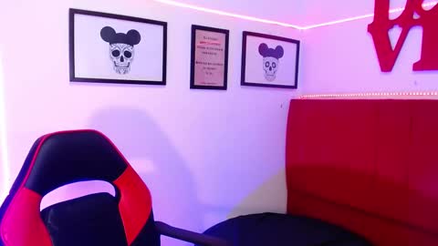 Snapshot of moon_sunflowers chatting on 03/01/25, 05:52 moon_sunflowers online show from 03/01/25, 05:52