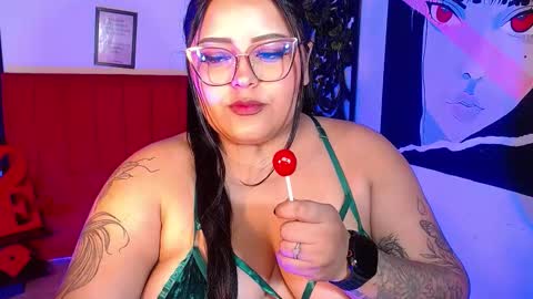 Snapshot of moon_sunflowers chatting on 09/17/25, 04:58 moon_sunflowers online show from 09/17/25, 04:58