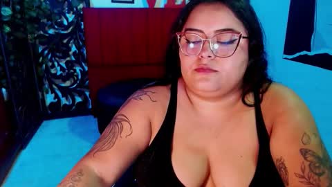 Snapshot of moon_sunflowers chatting on 11/19/25, 11:49 moon_sunflowers online show from 11/19/25, 11:49