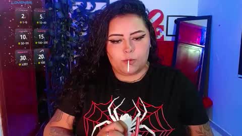 Snapshot of moon_sunflowers chatting on 11/24/25, 11:37 moon_sunflowers online show from 11/24/25, 11:37