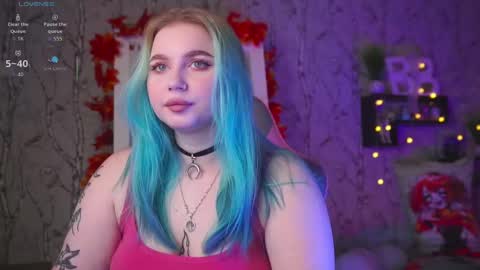 Emilia online show from 09/20/25, 08:48