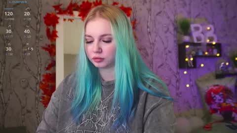 Emilia online show from 09/24/25, 07:33