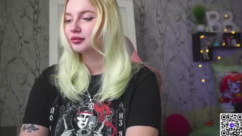 Emilia online show from 01/06/26, 09:02